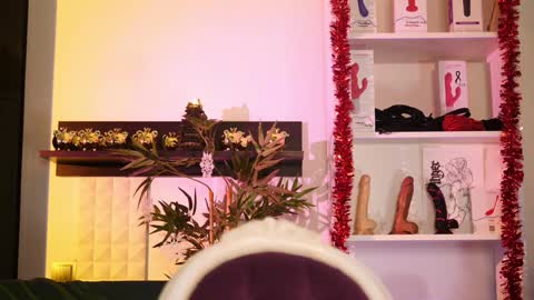 Ginger The Cringer online show from December 2024 12:36:01 PM