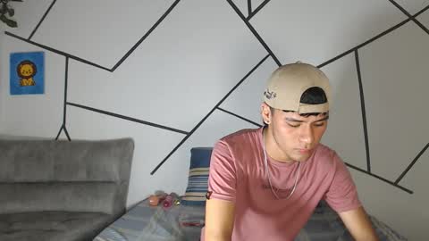 Snapshot of cooper_shiro chatting on December 2025 08:05:02 PM shiro online show from December 2025 08:05:02 PM