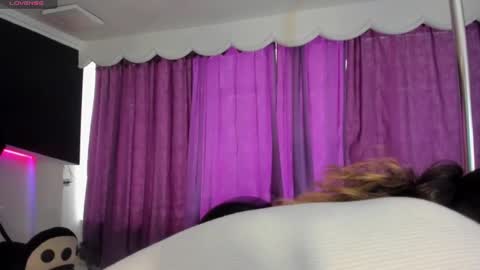 Snapshot of coral_gibson chatting on November 2025 02:06:02 PM Coral online show from November 2025 02:06:02 PM