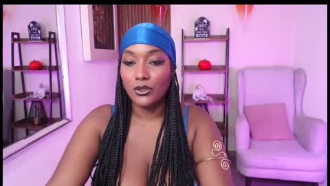 Coral online show from November 2025 06:18:02 PM