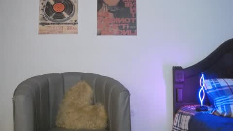 Coralie Bronson online show from February 2026 01:37:02 AM