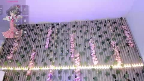 coralineross_ online show from November 2025 11:10:02 AM