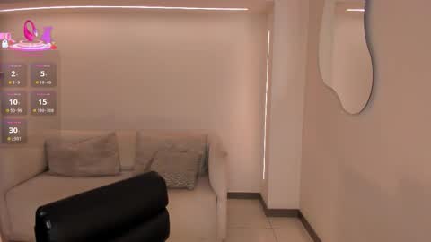 Corina online show from September 2025 05:23:01 PM