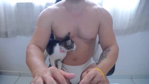 corolaxxl online show from February 2026 02:59:02 PM