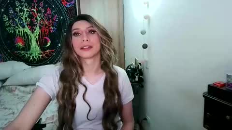 cosmic_crystal online show from March 2026 08:02:02 PM