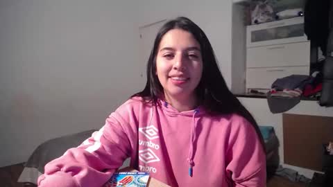 costantine helena24 online show from November 2025 04:51:01 PM