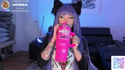 Dollie  online show from April 2026 01:38:02 PM