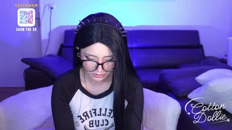 Dollie  online show from May 2026 11:51:01 AM
