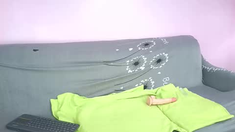 cottons_candys online show from November 2025 12:16:02 PM