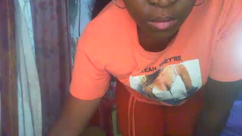 couleur_vanille online show from December 2024 12:38:01 PM