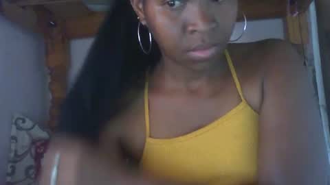 couleur_vanille online show from December 2024 06:33:02 AM