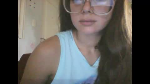 Snapshot of couple_argenta chatting on February 2025 05:45:01 AM Thania Sativa online show from February 2025 05:45:01 AM