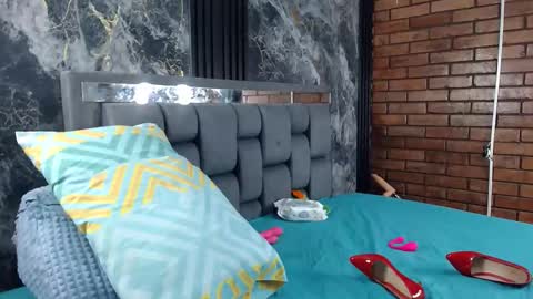 Andrea and Scott online show from April 2026 09:01:01 AM