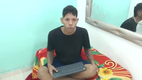 kloe matias online show from October 2025 09:33:01 PM
