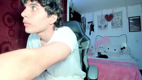 MIA LIZ AND SAM online show from April 2026 01:50:02 AM