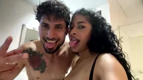 coupleeswetthott online show from March 2026 07:34:02 AM