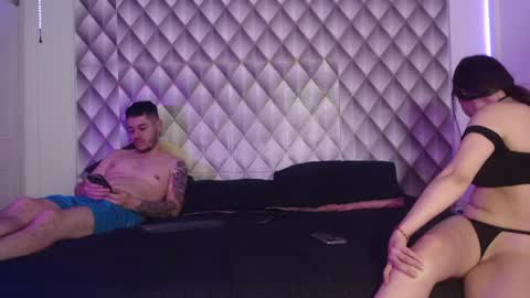 Couplelatin online show from April 2026 10:02:02 AM