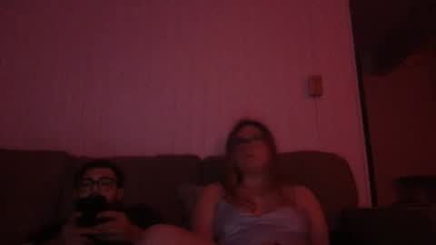 coupleofchi97 online show from December 2024 07:44:02 AM