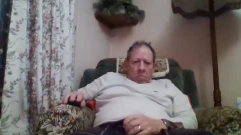 Snapshot of courieral1 chatting on February 2025 05:58:01 AM courieral1 online show from February 2025 05:58:01 AM