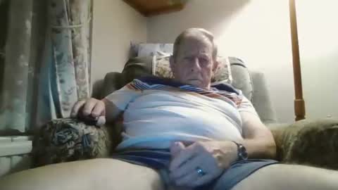 Snapshot of courieral1 chatting on September 2025 08:43:01 PM courieral1 online show from September 2025 08:43:01 PM