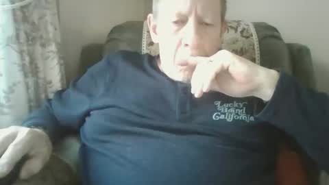 Snapshot of courieral1 chatting on December 2025 08:45:02 AM courieral1 online show from December 2025 08:45:02 AM