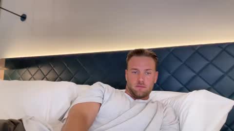 Courtney online show from March 2025 01:39:01 AM