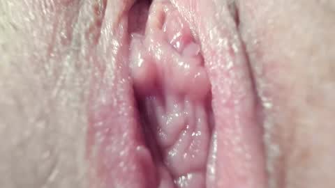 Snapshot of courtney_luv chatting on January 2025 03:13:02 PM Im Courtney Nice to meet youFollow meInstagram courtneyluv778 online show from January 2025 03:13:02 PM