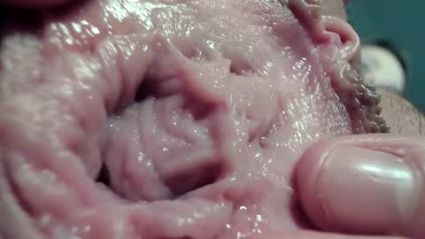 Snapshot of courtney_luv chatting on February 2025 04:32:02 PM Im Courtney Nice to meet youFollow meInstagram courtneyluv778 online show from February 2025 04:32:02 PM