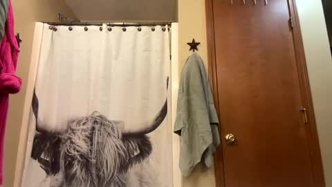 Snapshot of cowboystud77 chatting on September 2025 02:22:02 AM cowboystud77 online show from September 2025 02:22:02 AM