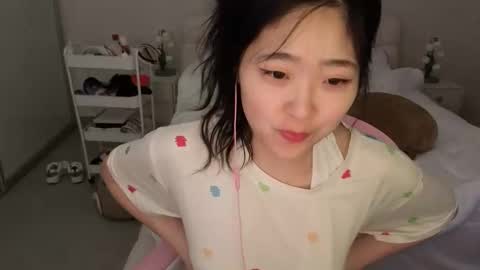 Snapshot of cozykorean chatting on May 2026 01:24:02 AM cozykorean online show from May 2026 01:24:02 AM