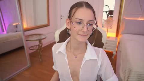 cozymell online show from March 2026 02:22:02 PM