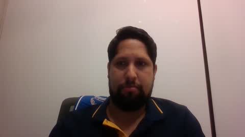 Snapshot of cr1585 chatting on November 2025 01:05:01 AM Rico TicoAmigas online show from November 2025 01:05:01 AM