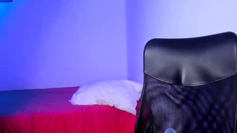 cracker online show from February 2025 01:20:01 AM