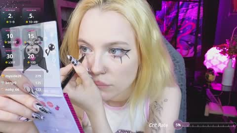 Snapshot of crackling_tati chatting on December 2024 02:53:01 AM Tati online show from December 2024 02:53:01 AM