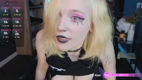 Snapshot of crackling_tati chatting on December 2024 04:53:01 AM Tati online show from December 2024 04:53:01 AM