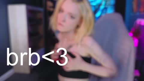 Snapshot of crackling_tati chatting on December 2024 01:13:01 AM Tati online show from December 2024 01:13:01 AM