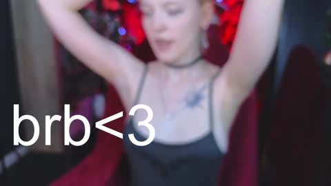 Snapshot of crackling_tati chatting on December 2024 11:56:02 PM Tati online show from December 2024 11:56:02 PM