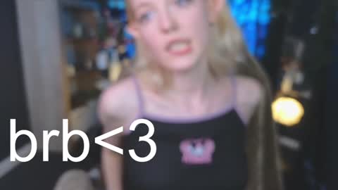 Snapshot of crackling_tati chatting on December 2024 12:21:02 AM Tati online show from December 2024 12:21:02 AM