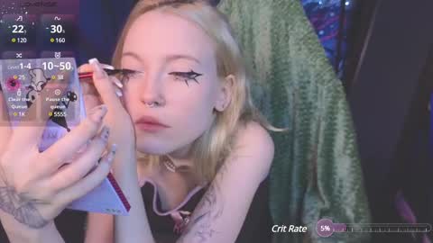 Snapshot of crackling_tati chatting on February 2025 09:22:01 PM Tati online show from February 2025 09:22:01 PM