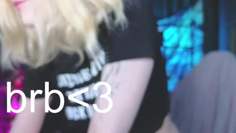 Snapshot of crackling_tati chatting on February 2025 11:44:02 PM Tati online show from February 2025 11:44:02 PM