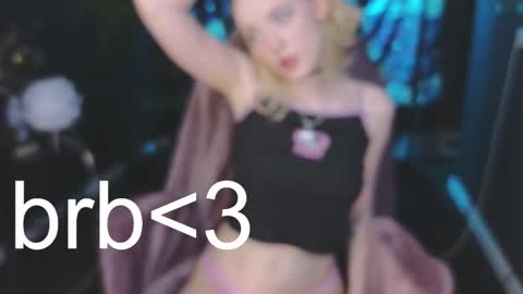 Snapshot of crackling_tati chatting on February 2025 11:59:01 PM Tati online show from February 2025 11:59:01 PM