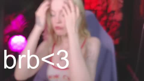 Snapshot of crackling_tati chatting on March 2025 12:11:02 AM Tati online show from March 2025 12:11:02 AM