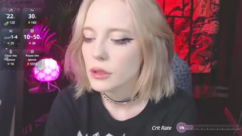 Snapshot of crackling_tati chatting on March 2025 04:28:01 AM Tati online show from March 2025 04:28:01 AM