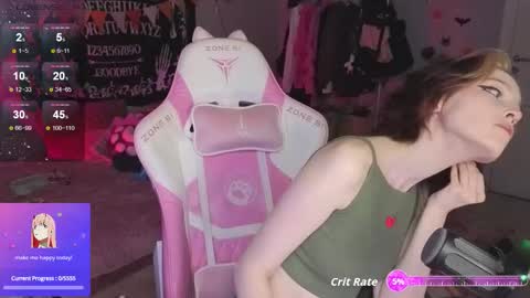 Snapshot of crackling_tati chatting on November 2025 08:13:02 PM Tati online show from November 2025 08:13:02 PM