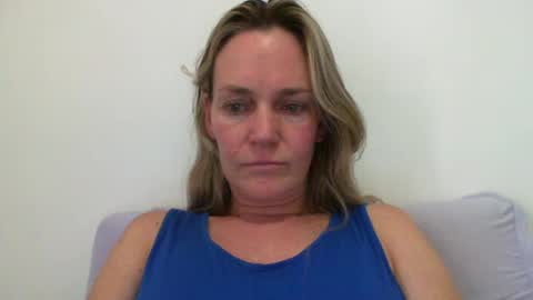 Anny online show from January 2025 06:27:01 PM