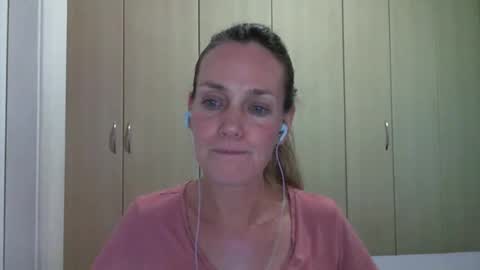 Anny online show from February 2025 10:09:01 PM