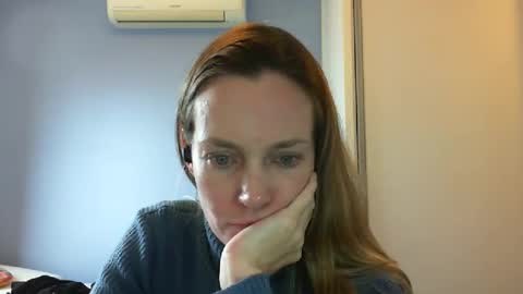 Anny online show from September 2025 04:10:02 PM