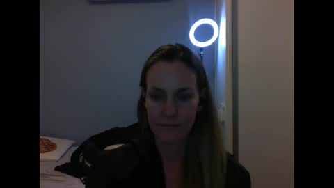 Anny online show from October 2025 10:54:02 PM