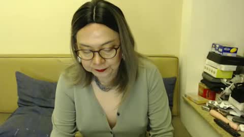 Kelly   online show from December 2024 04:23:01 PM