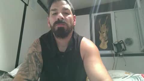 Snapshot of crazycouple1011 chatting on October 2025 03:04:01 AM funcouple online show from October 2025 03:04:01 AM